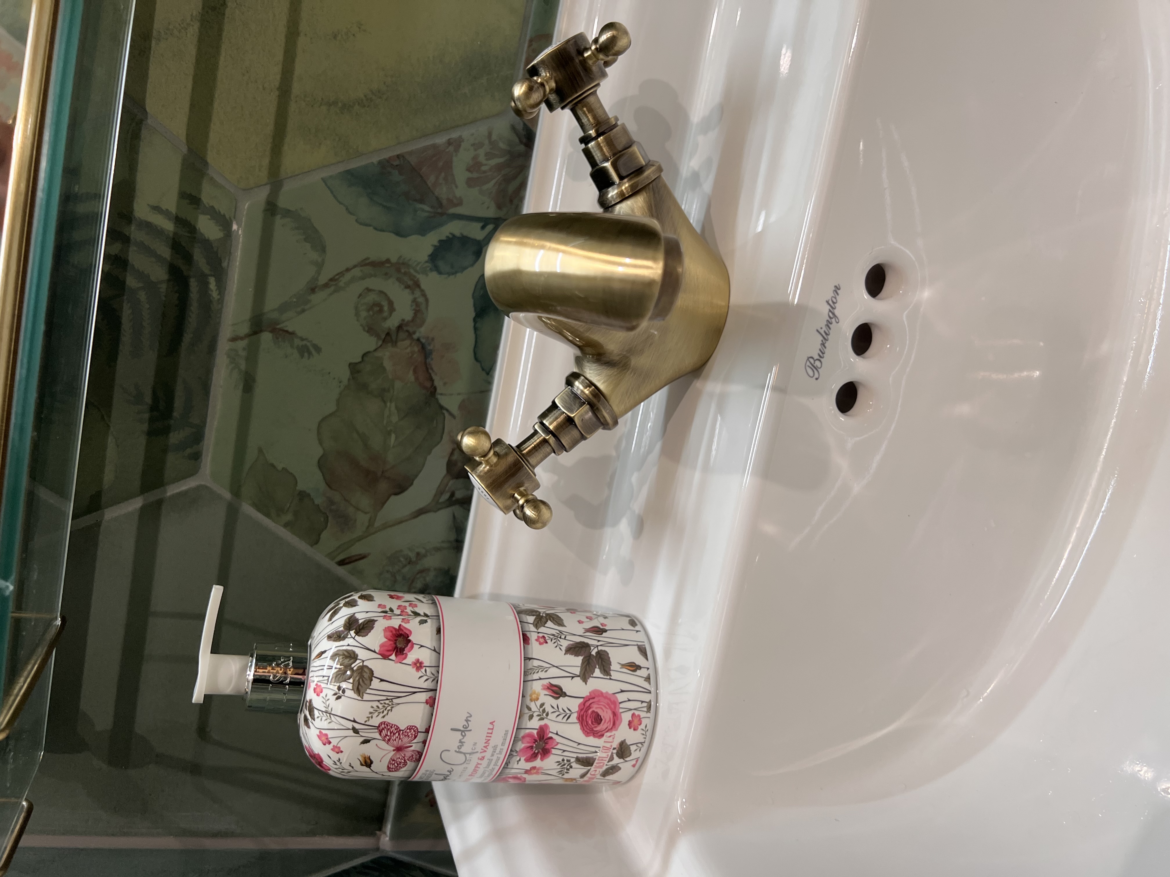 Example of previous work by Helping Hands Professional Cleaning Services in Chichester — photo 3