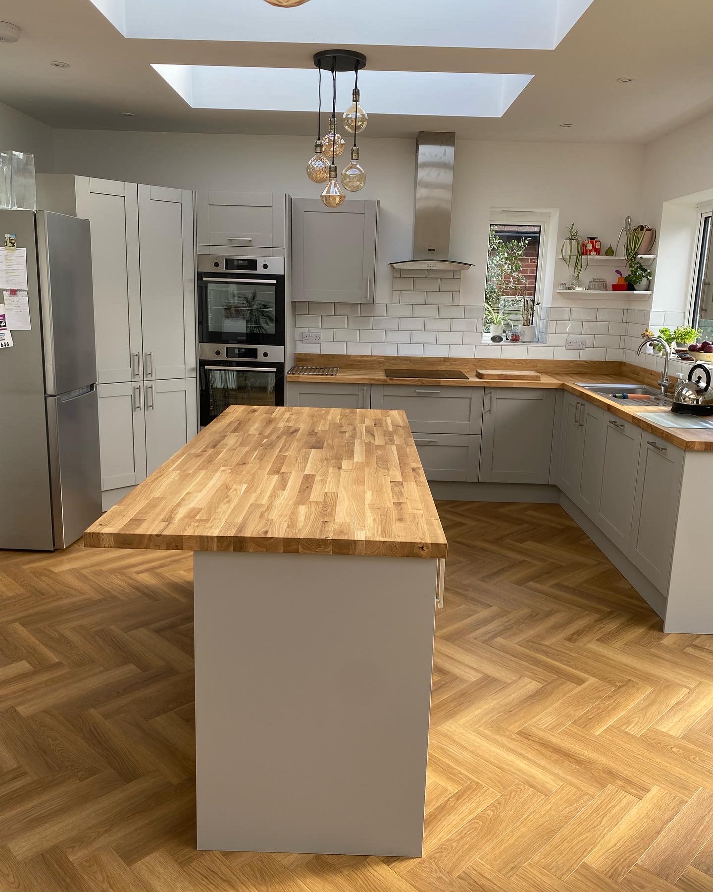 TB Kitchens & Carpentry Ltd profile image