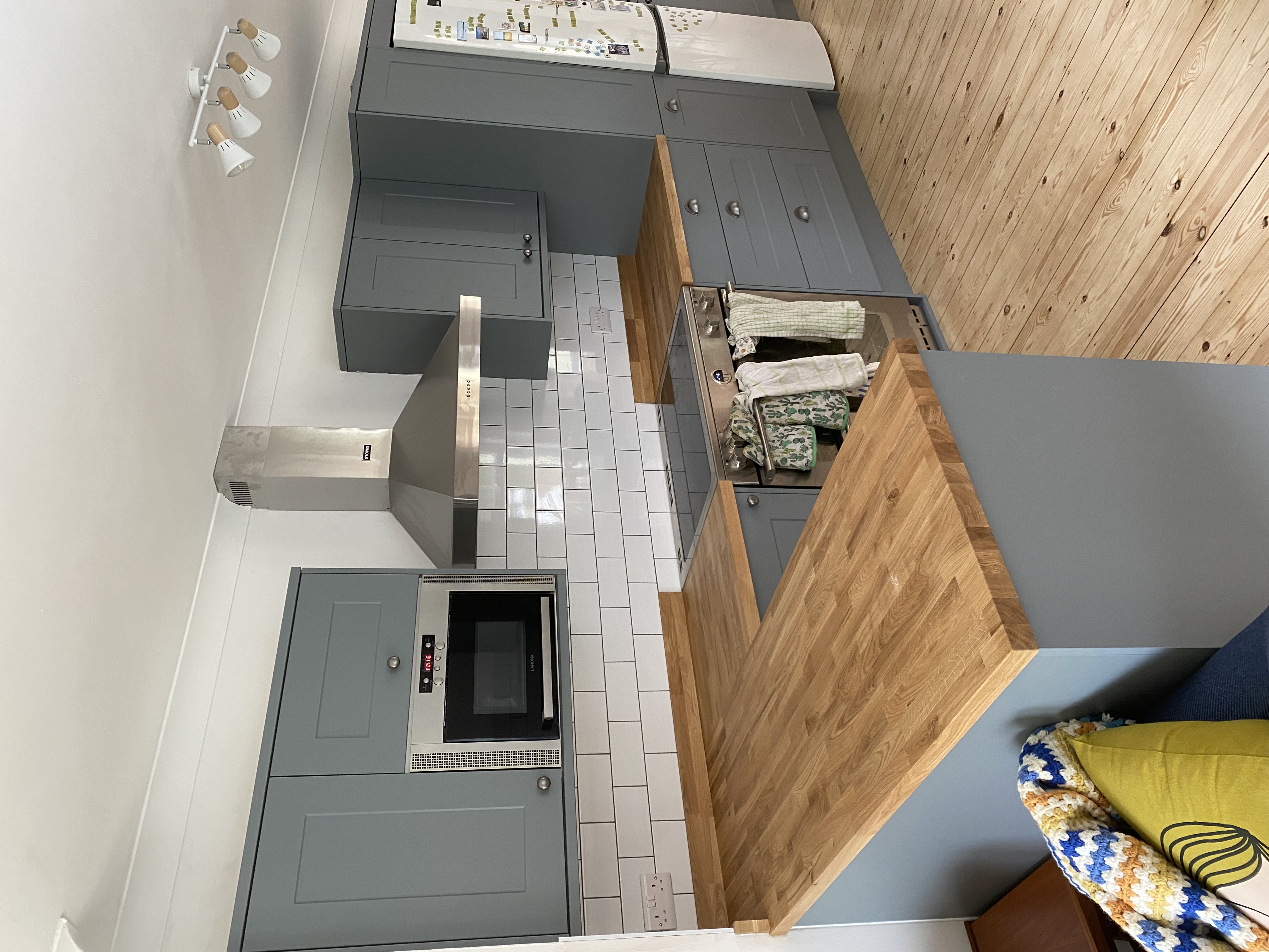 Example of previous work by TB Kitchens & Carpentry Ltd in Worthing — photo 12